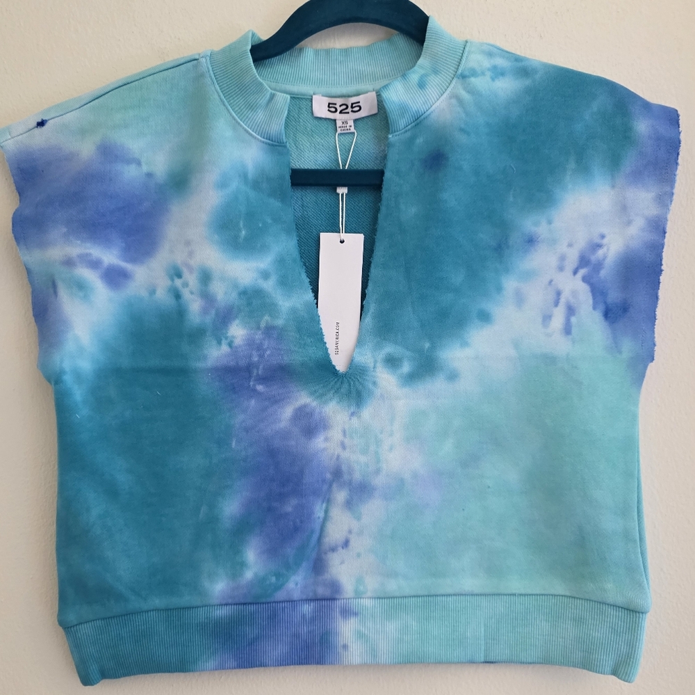 525 America Turquoise and Blue Tie-Dye Sleeveless Cotton Sweatshirt Cut‎ Neck